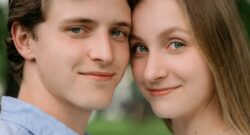 How love an AI girl?